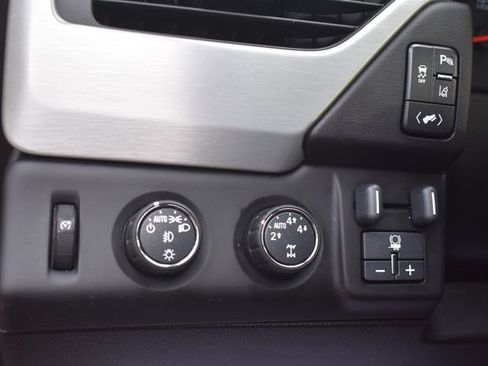 Used 2015 GMC Yukon SLT AWD/4WD image 29