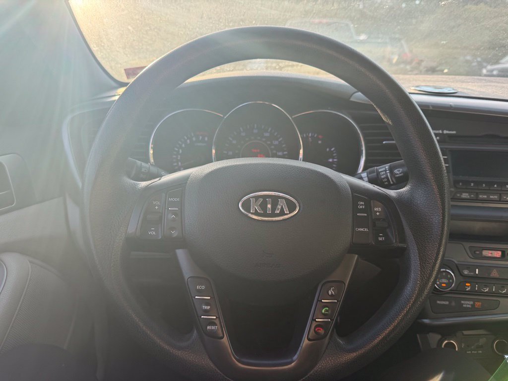 Used 2012 Kia Optima LX w/ Convenience Pkg FWD image 9