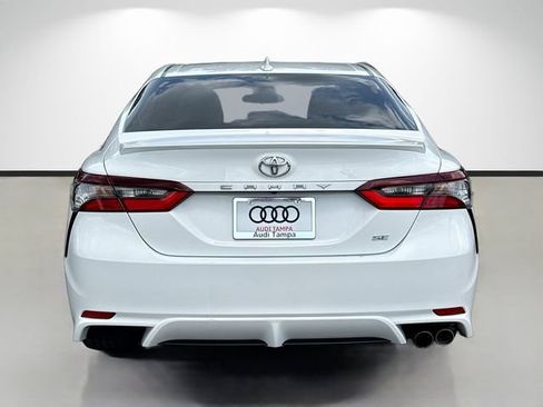 Used 2023 Toyota Camry SE FWD image 4