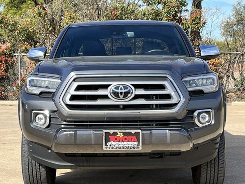 Used 2022 Toyota Tacoma Limited image 7