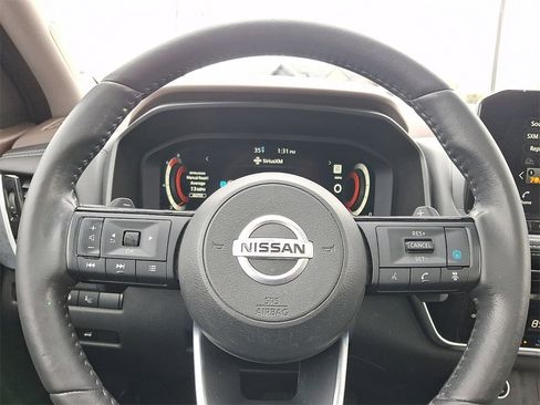 Used 2021 Nissan Rogue Platinum image 21