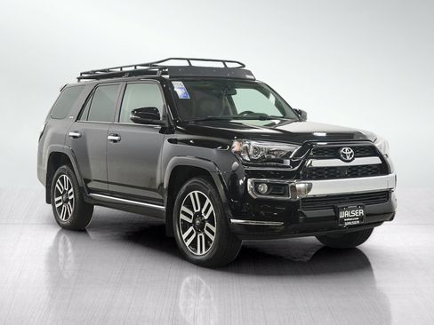 Used 2018 Toyota 4Runner Limited AWD/4WD image 7