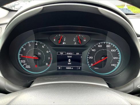 Used 2023 Chevrolet Malibu LT FWD image 17
