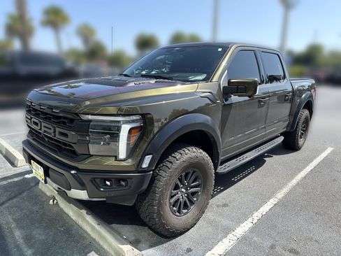 Certified 2025 Ford F150 Raptor AWD/4WD image 9