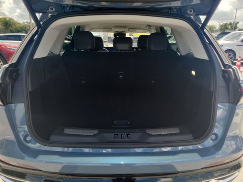 Certified 2025 Lincoln Nautilus Premier AWD/4WD image 7
