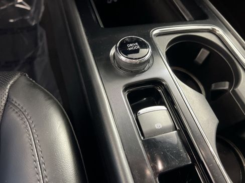 Used 2022 Lincoln Corsair Standard w/ Equipment Group 101A image 31