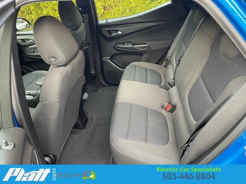 Used 2023 Chevrolet Bolt EUV LT image 39