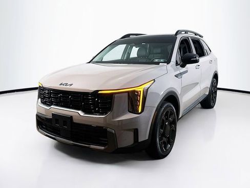 Used 2025 Kia Sorento X-Line EX image 4