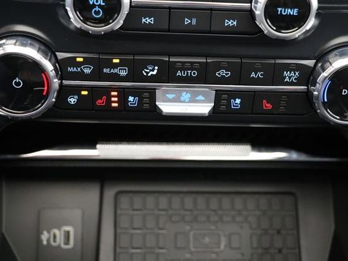 Used 2025 Ford F150 Raptor image 39