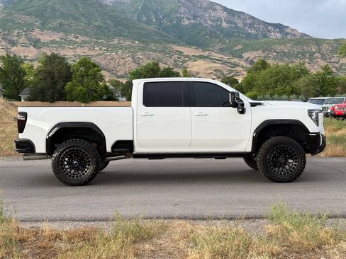 Used 2026 GMC Sierra 2500 AT4X AWD/4WD image 8