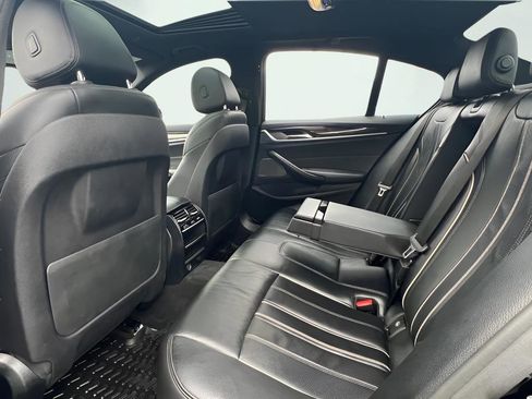 Used 2019 BMW 530i xDrive w/ Convenience Package image 15