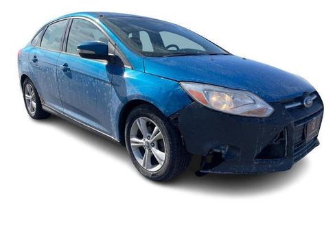 Used 2014 Ford Focus SE w/ SE Winter Package image 8