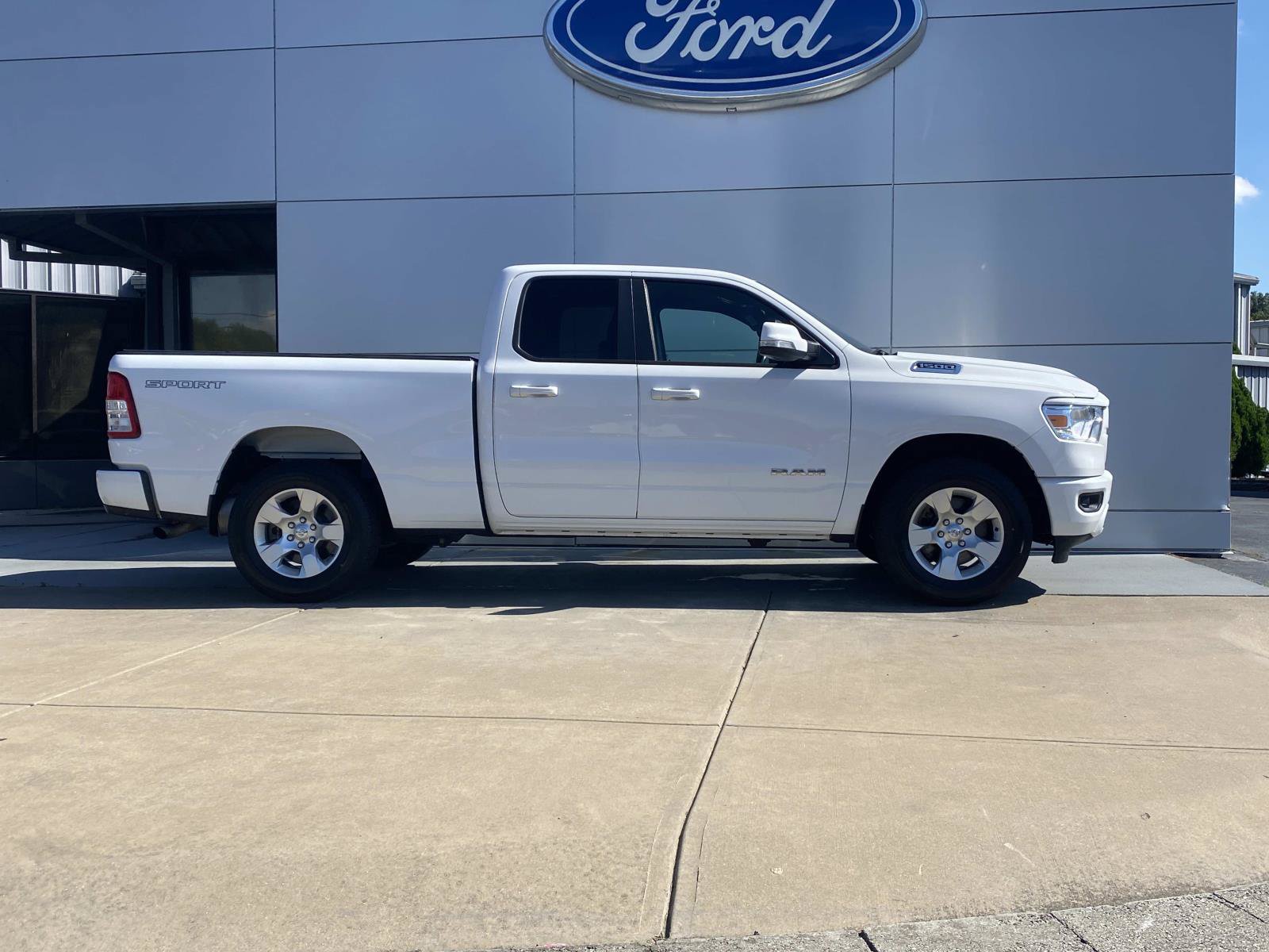 Used 2020 RAM 1500 Big Horn RWD image 3