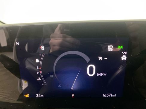 Certified 2024 Buick Encore GX Avenir w/ Avenir Convenience Package AWD/4WD image 15
