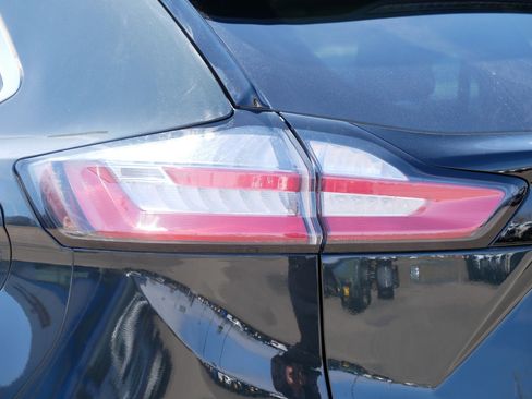 Used 2024 Ford Edge SEL w/ Convenience Package image 17