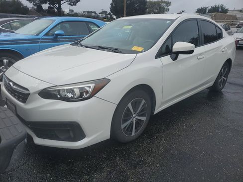 Used 2020 Subaru Impreza Premium image 2