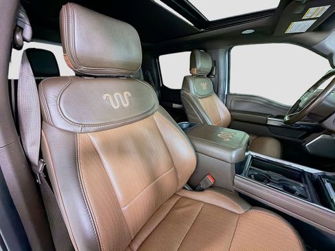 Used 2023 Ford F250 King Ranch w/ Chrome Package image 32