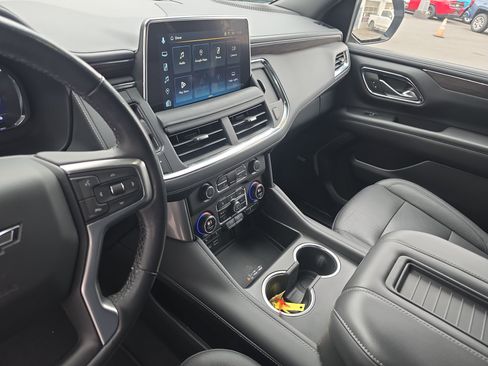 Used 2022 Chevrolet Tahoe Z71 w/ Luxury Package image 25