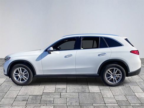 Used 2025 Mercedes-Benz GLC 300 image 4