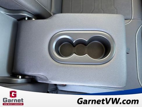 New 2026 Volkswagen Taos SE image 33