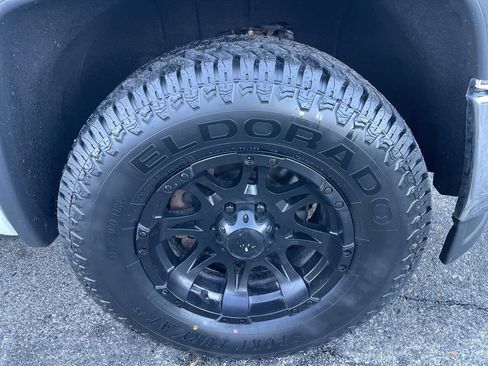 Used 2015 GMC Sierra 1500 2WD Regular Cab image 21