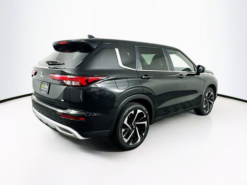 Used 2024 Mitsubishi Outlander SE image 9