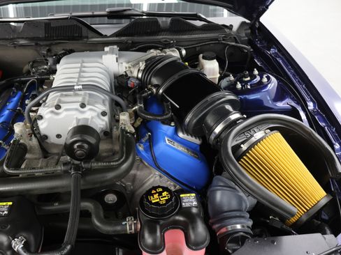 Used 2011 Ford Mustang Shelby GT500 w/ SVT Performance Pkg image 16