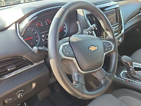 Used 2023 Chevrolet Traverse LT w/ LPO, Cargo Package FWD image 11