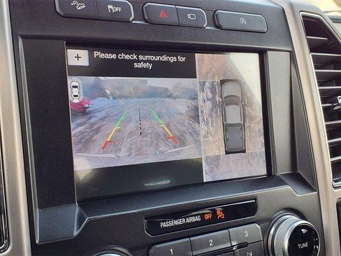 Used 2019 Ford F150 Platinum w/ Equipment Group 701A Luxury image 10