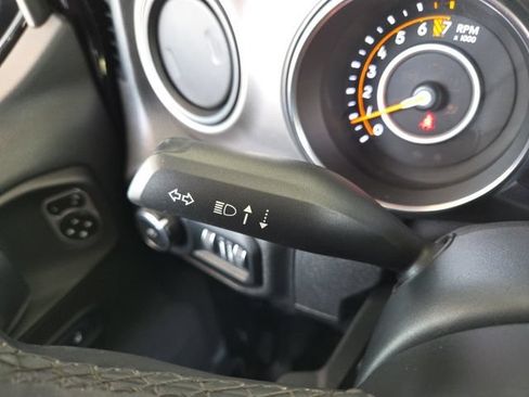 Used 2019 Jeep Wrangler Sport w/ Quick Order Package 23S AWD/4WD image 50
