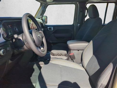 New 2026 Jeep Gladiator Sport AWD/4WD image 3