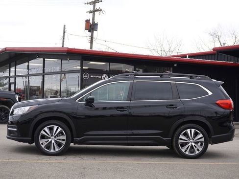 Used 2019 Subaru Ascent Premium w/ Popular Package #3 image 4