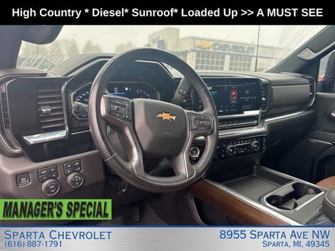 Used 2024 Chevrolet Silverado 2500 High Country AWD/4WD image 15