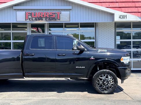 Used 2021 RAM 3500 Laramie AWD/4WD image 11