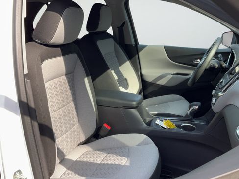 Certified 2024 Chevrolet Equinox LS w/ LS Convenience Package FWD image 20