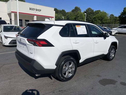 Used 2024 Toyota RAV4 XLE FWD image 9