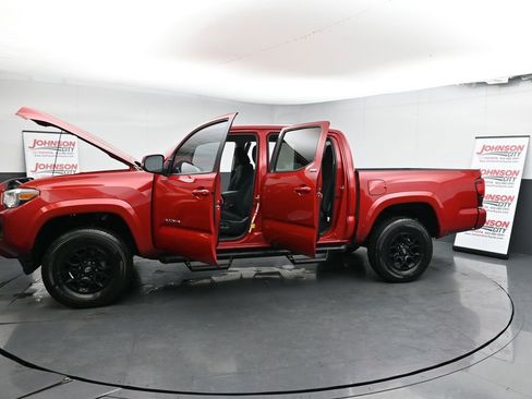 Used 2020 Toyota Tacoma SR5 image 42