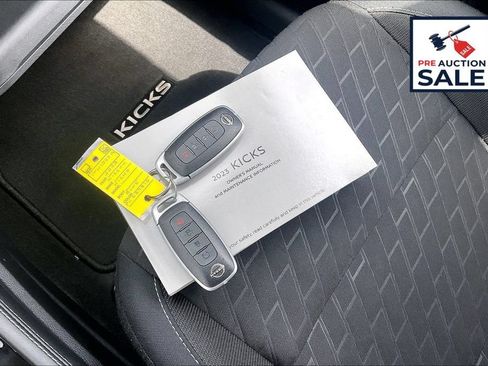 Used 2023 Nissan Kicks SV FWD image 11