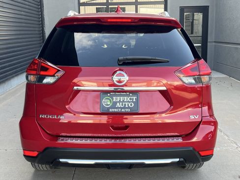 Used 2017 Nissan Rogue SV FWD image 12