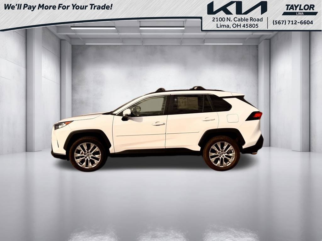 Used 2020 Toyota RAV4 XLE Premium w/ All Weather Liner Package FWD image 3