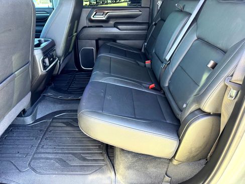 Used 2025 GMC Sierra 2500 SLT w/ SLT Convenience Package image 21