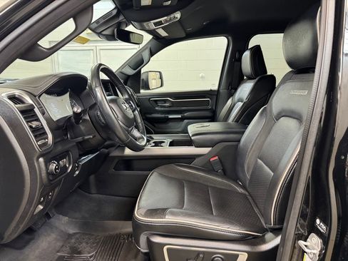 Used 2022 RAM 1500 Laramie w/ Sport Appearance Package image 13