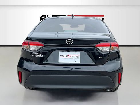 Used 2026 Toyota Corolla LE FWD image 6