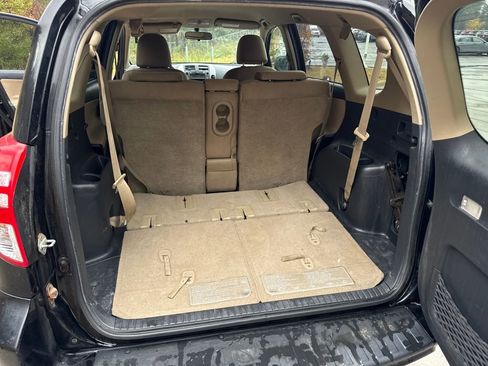 Used 2009 Toyota RAV4 2WD w/ 3rd Row image 27