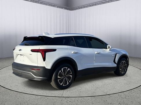 Used 2024 Chevrolet Blazer EV LT AWD/4WD image 9