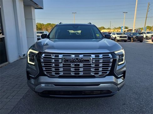 New 2026 GMC Terrain Denali w/ LPO, Black Badging Package image 2