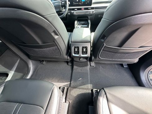 New 2026 Kia Sorento EX w/ EX Premium Package AWD/4WD image 16