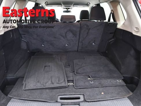 Used 2023 Nissan Rogue S AWD/4WD image 9