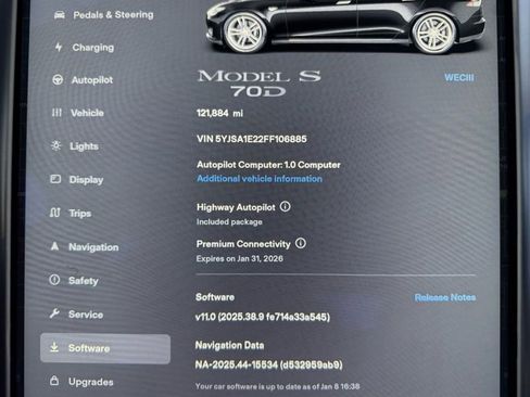 Used 2015 Tesla Model S 70D image 29