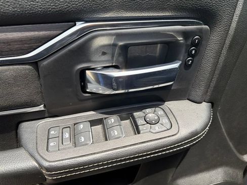 Used 2025 RAM 2500 Laramie w/ Night Edition AWD/4WD image 18